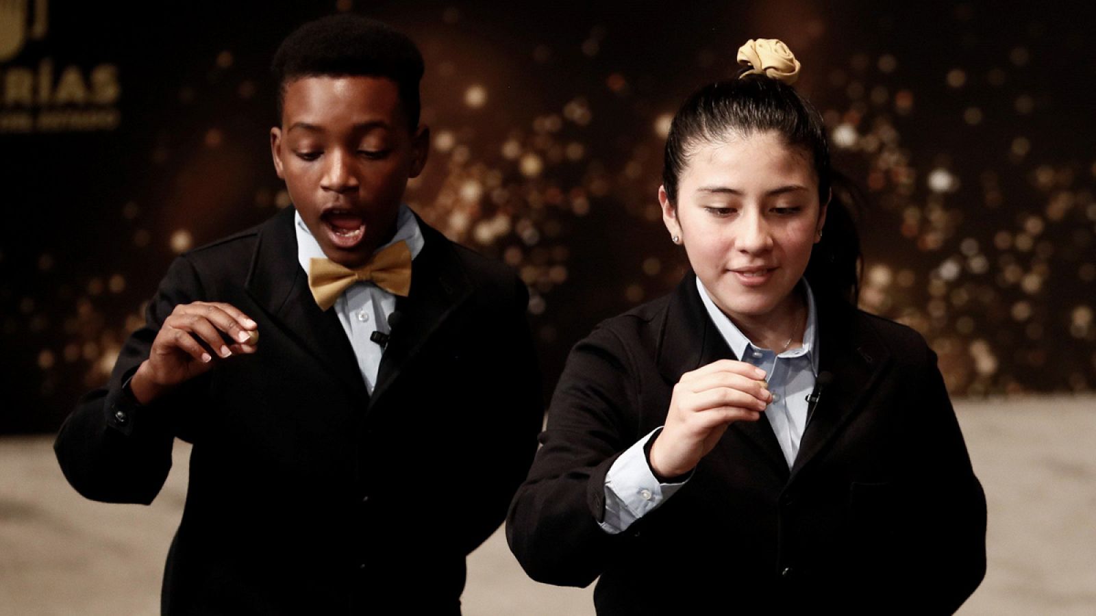 La Lotería de Navidad 2018 ha deparado que el 42.206 sea el primero de los cuartos premios en salir. Ha caído de forma íntegra en Llodio (Araba/Álava). 