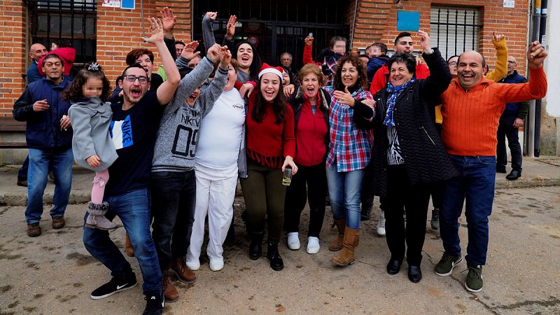 El Bar Hornija, en la localidad vallisoletana de San Romn de Hornija, ha repartido un nmero "importante" de dcimos del 7.568, uno de los quintos premios de la Lotera de Navidad. As lo ha sealado,  Alejandro Alonso hijo del propietario del estab