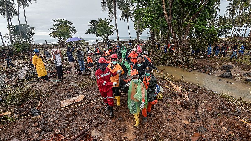 Indonesia busca a los desaparecidos del tsnuami con el miedo a una nueva tragedia