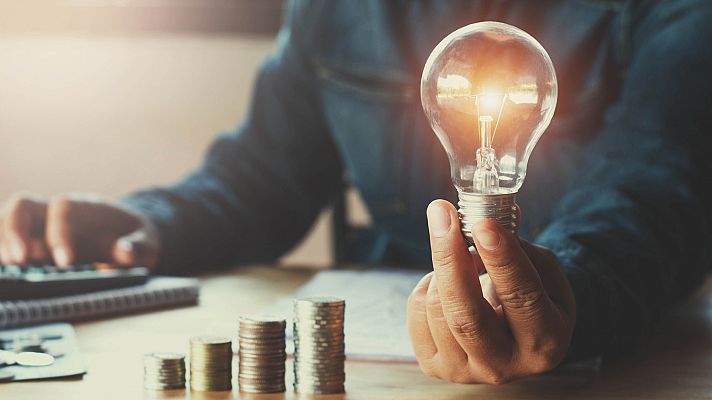 Telediario 1 - El plazo para renovar el bono social de electricidad termina este 31 de diciembre