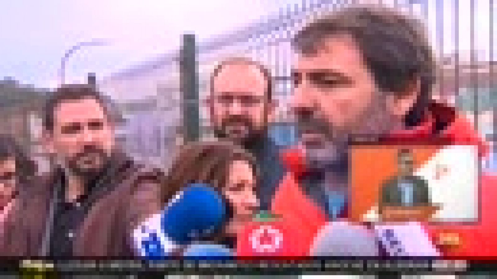 Òscar Camps, de Open Arms, "orgulloso" tras llegar su barco con más de 300 migrantes a la bahía de Algeciras