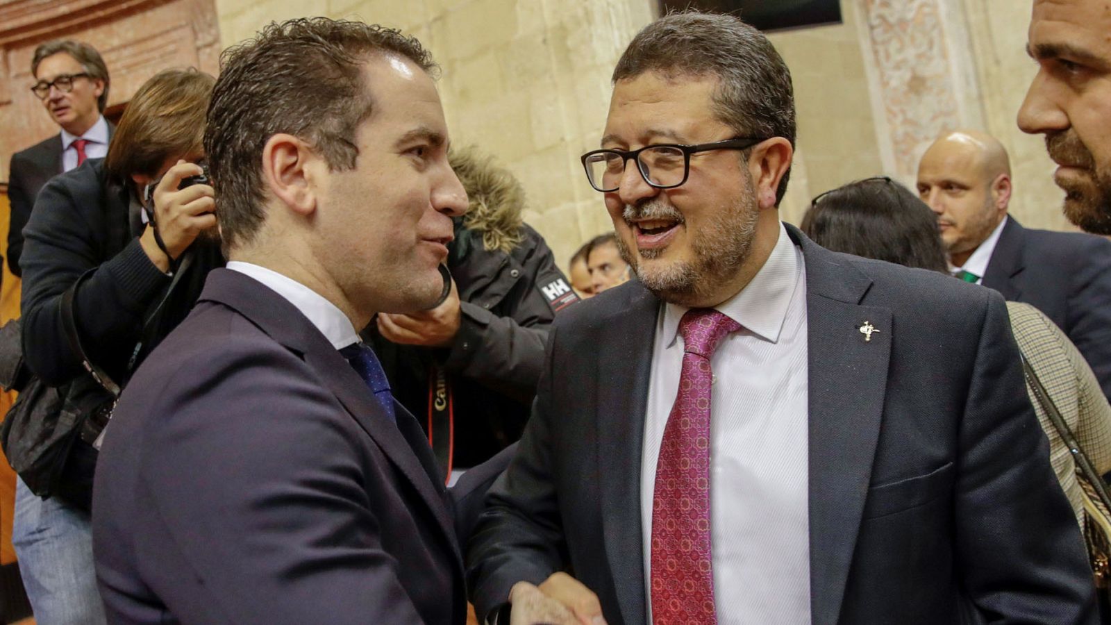 Andalucía: El PP pide "responsabilidad" a Cs y Vox para gobernar en Andalucía  - RTVE.es