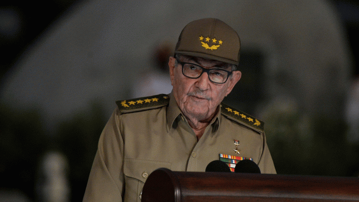  - Raúl Castro acusa a Estados Unidos de retomar la política de "confrontación" en el 60 aniversario de la Revolución cubana