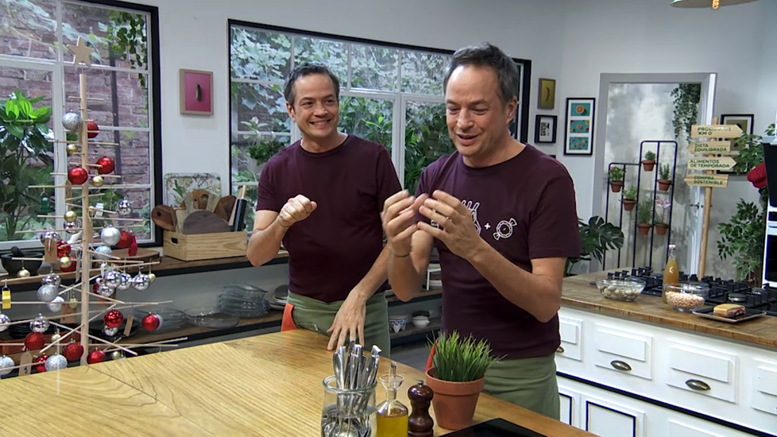 Torres en la cocina - Alcachofas guisadas y canelones de marisco - ver ahora