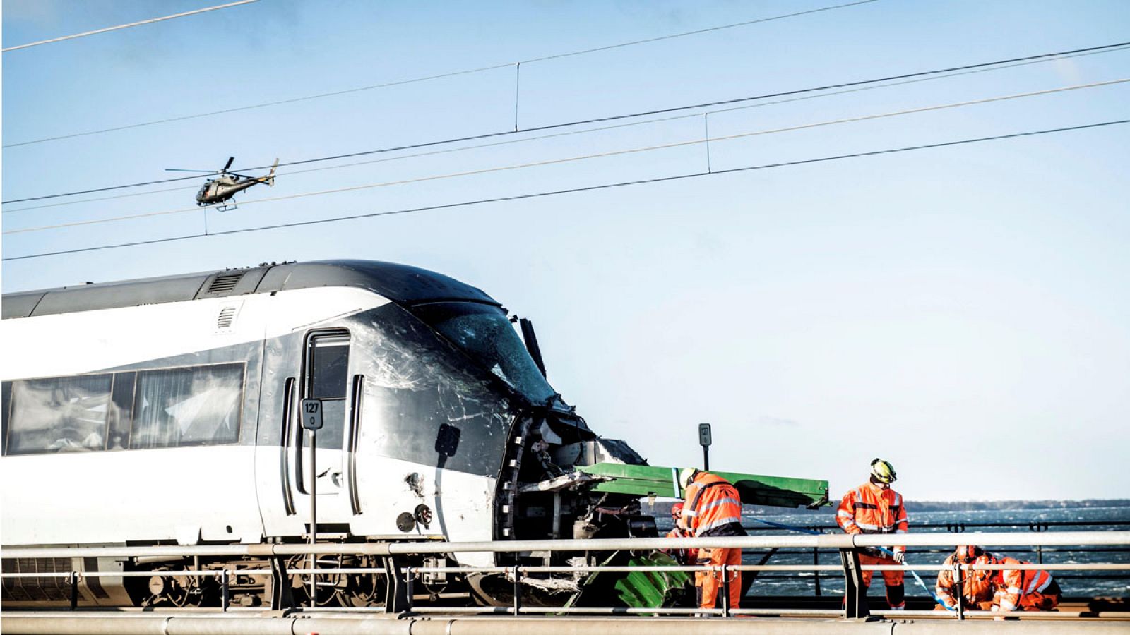 Dinamarca - Al menos seis muertos en un accidente de tren en un puente en Dinamarca - RTVE.es