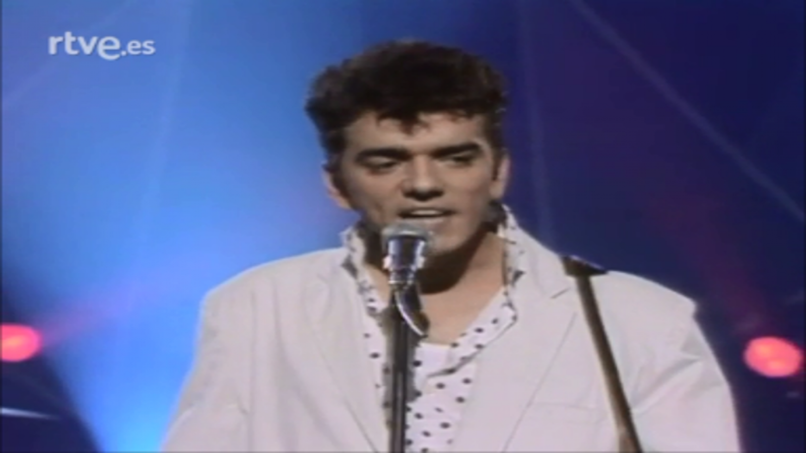 Sábado Noche - Gabinete Caligari canta 'Camino Soria' (1987)