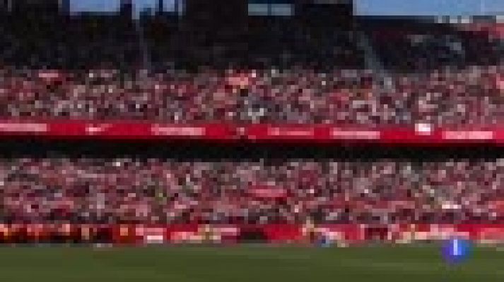 Más de 20.000 aficionados en el entrenamiento del Sevilla