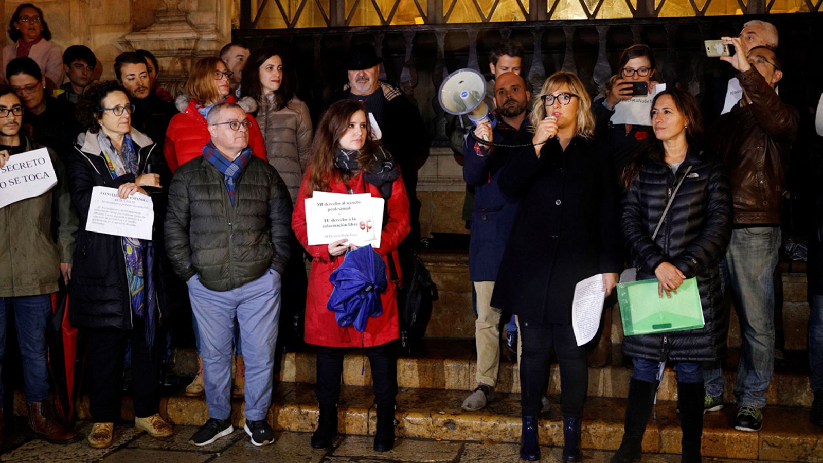 El juez devuelve el material incautado por el 'caso Cursach' a los periodistas