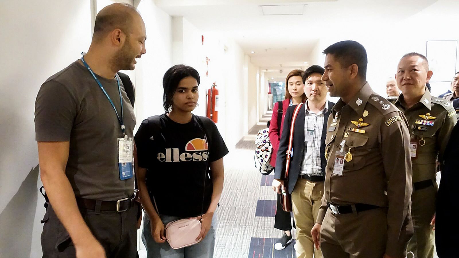 Tailandia no deportará a la joven saudí amenazada por su familia tras renunciar al islam