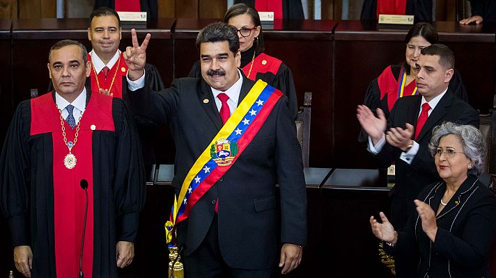 Maduro reivindica la legitimidad de su mandato en la toma de posesión