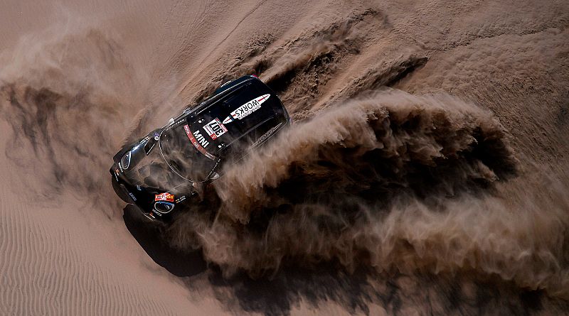 El piloto español Nani Roma ha calificado de "muy dura y complicada" la etapa seis del Dakar, en la que ha descendido al cuarto puesto de la general.