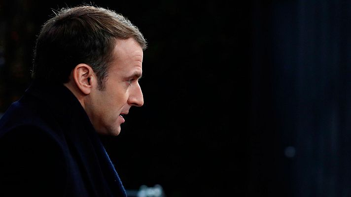 Informativo 24h - Macron invita a los ciudadanos a unirse a un gran debate nacional  plan para hacer frente a las revueltas de los "chalecos amarillos"