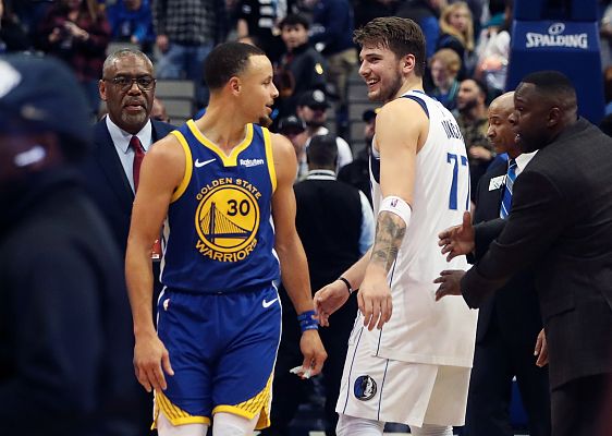 Telediario 1 - Curry se exhibe ante Doncic