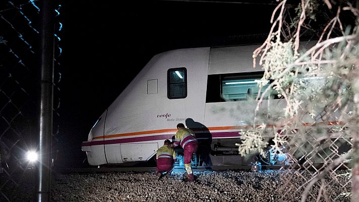 Nuevo incidente en un tren a Extremadura al descarrilar a la altura de Torrijos (Toledo) sin causar heridos