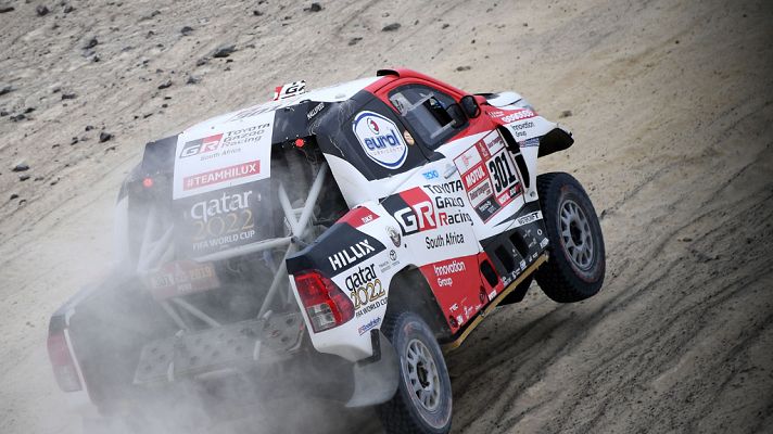 Al Attiyah acarica su tercer Dakar tras quedar segundo en la octava etapa