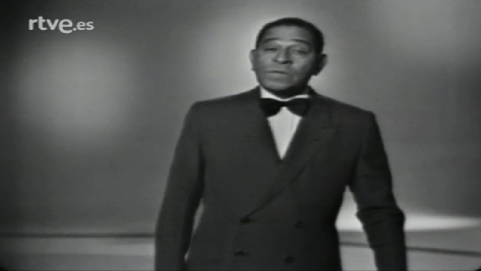 Esta noche con... - Antonio Machín - Dos gardenias | Ver