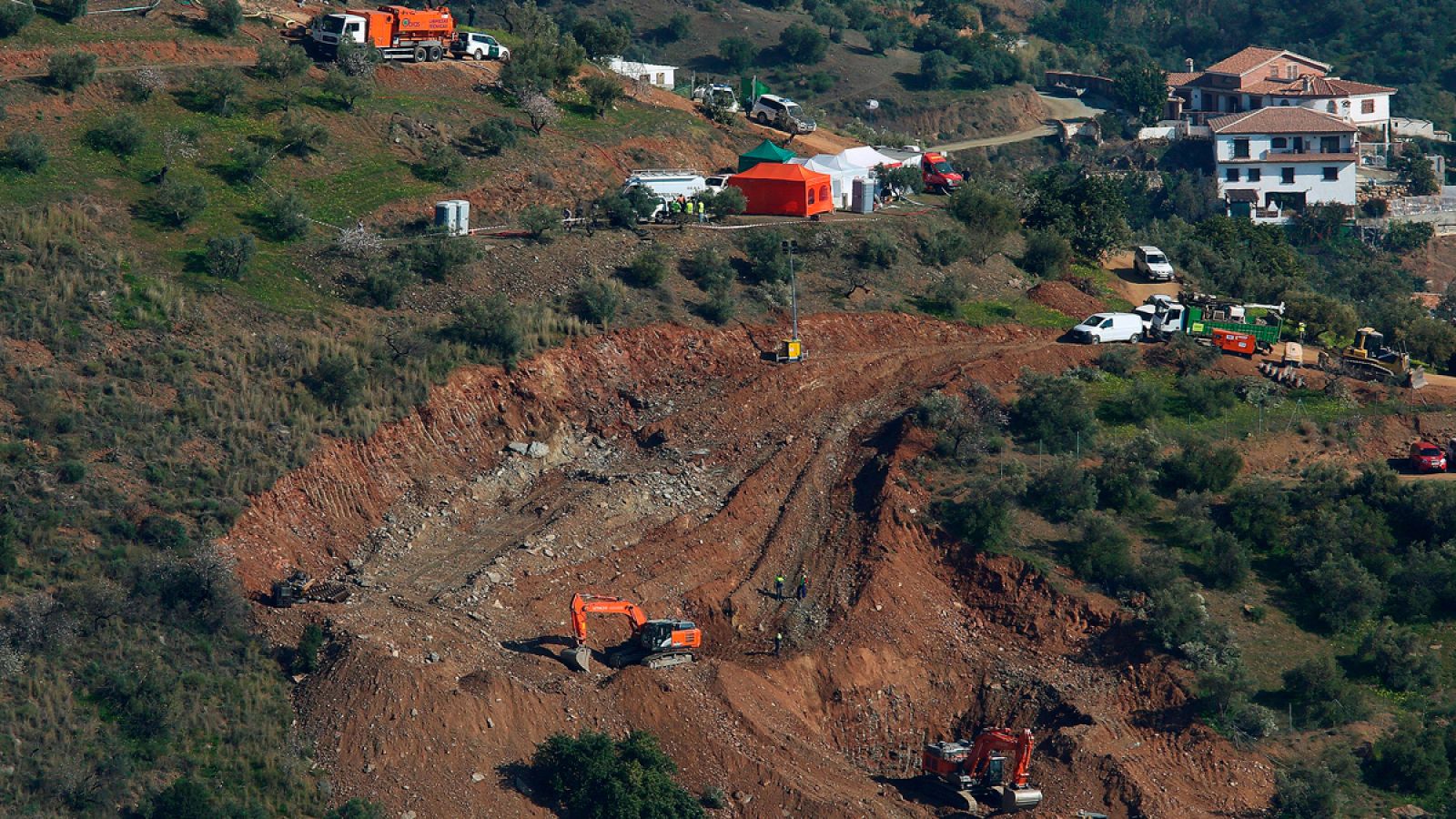 Rescate de Julen: Los equipos de rescate se centran en la perforación de dos túneles verticales - RTVE.es