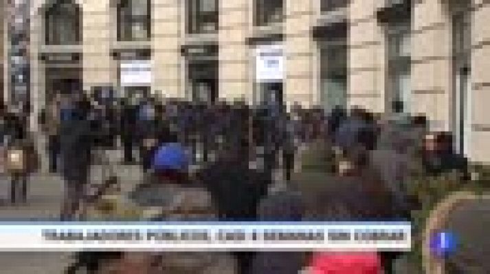 Telediario 1 - Miles de trabajadores públicos siguen sin empleo ni sueldo en Estados Unidos