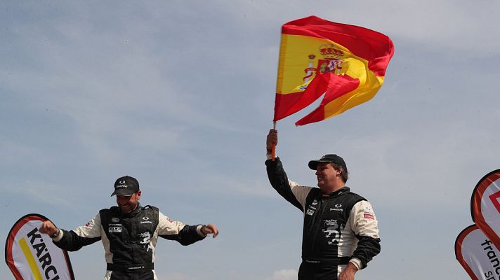 Los españoles en coches hacen balance del Dakar 2019