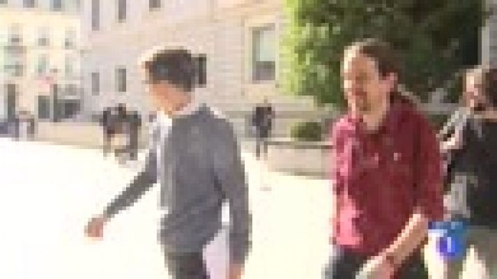 Telediario 1 - Errejón mantiene el pulso a Iglesias