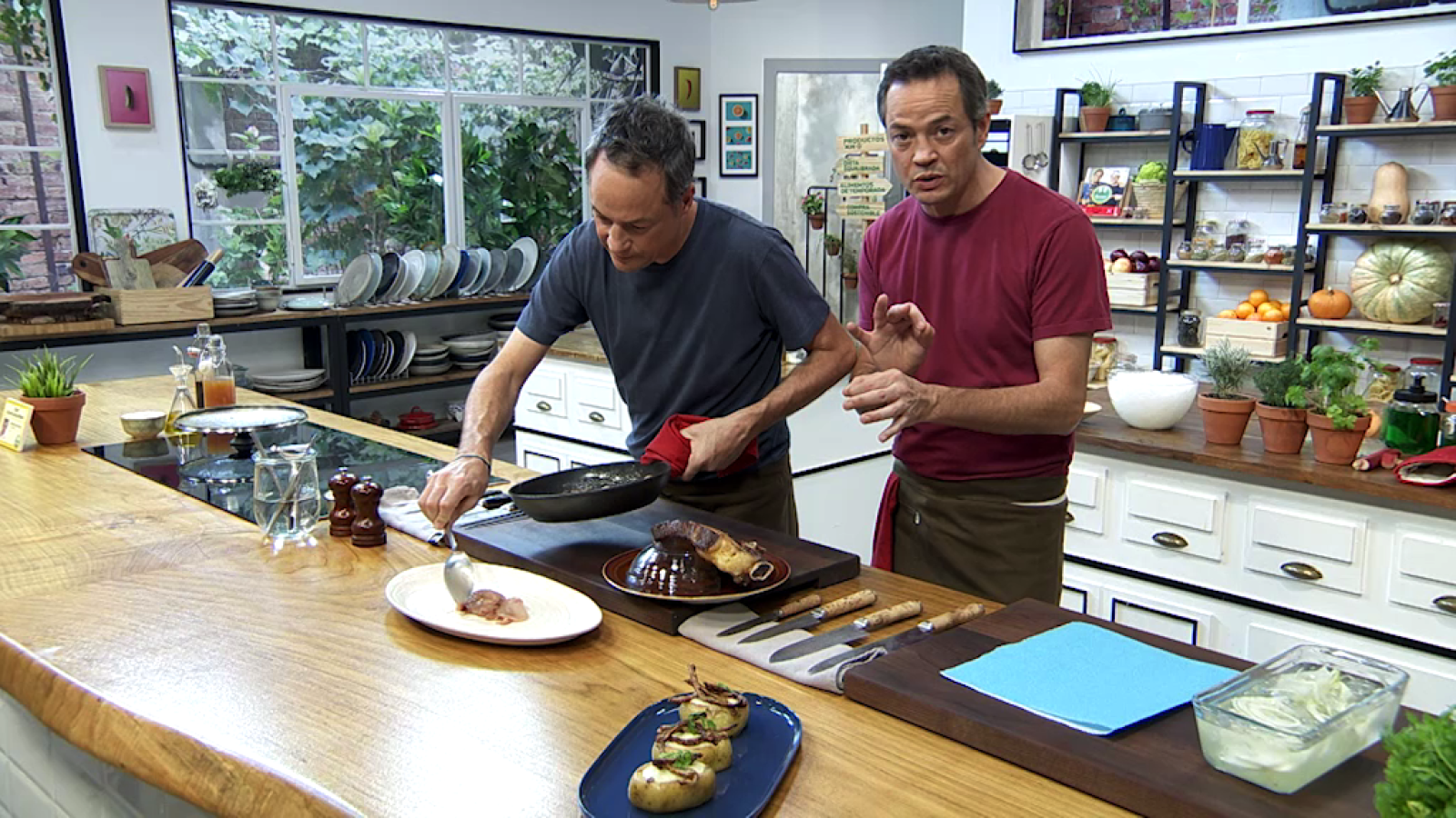 Torres en la cocina - Patatas rellenas de fondue y entrecot - ver ahora