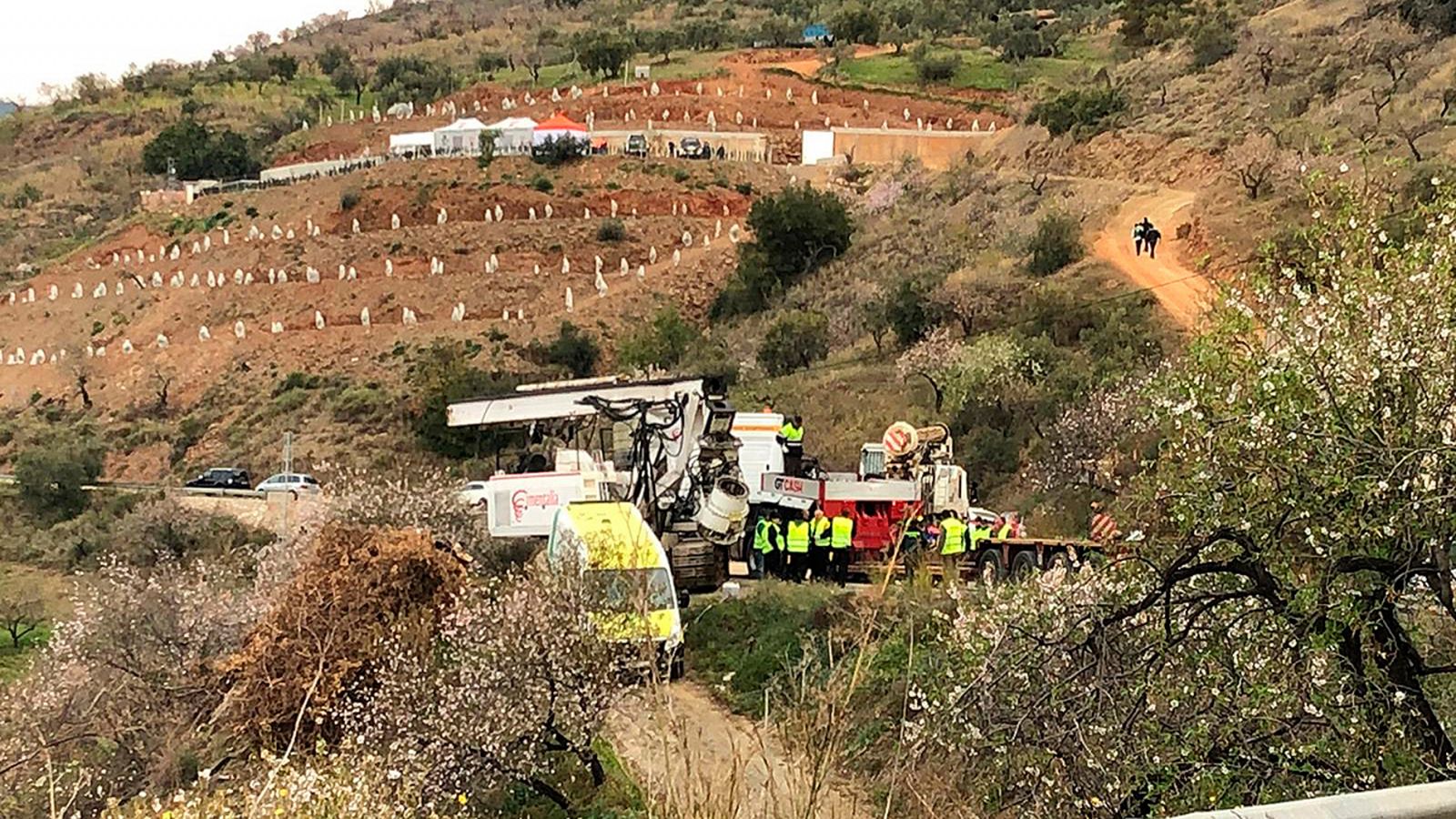 La aparición de pizarra y roca dura ralentizan los trabajos de rescate de Julen