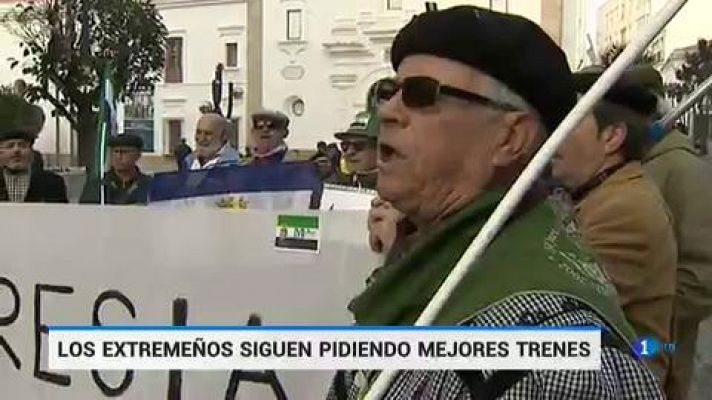 Telediario 1 - Los extremeños insisten en pedir mejoras en la red ferroviaria