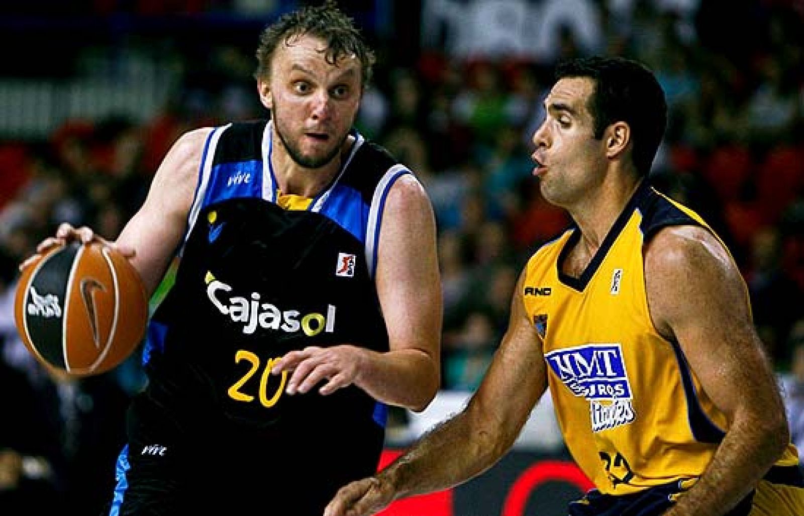 Cajasol 70-93 Estudiantes