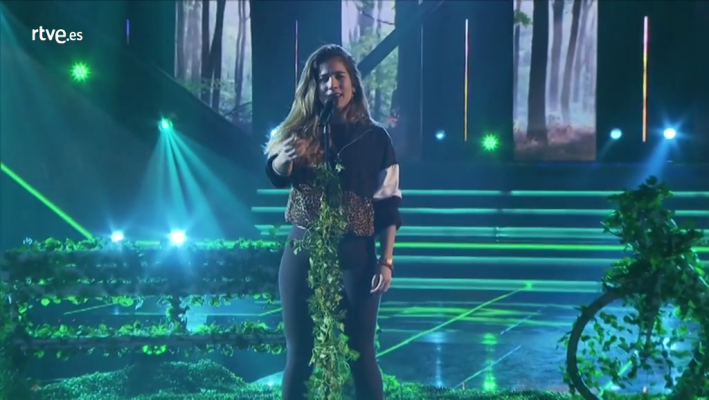 Eurovisión - Ensayo general de Julia cantando "Qué quieres que haga"