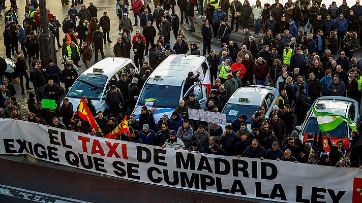 Los taxistas protestan en Madrid y en Barcelona