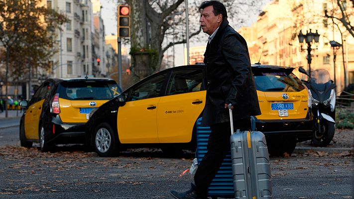 Siguen las protestas de los taxistas en Barcelona y Madrid