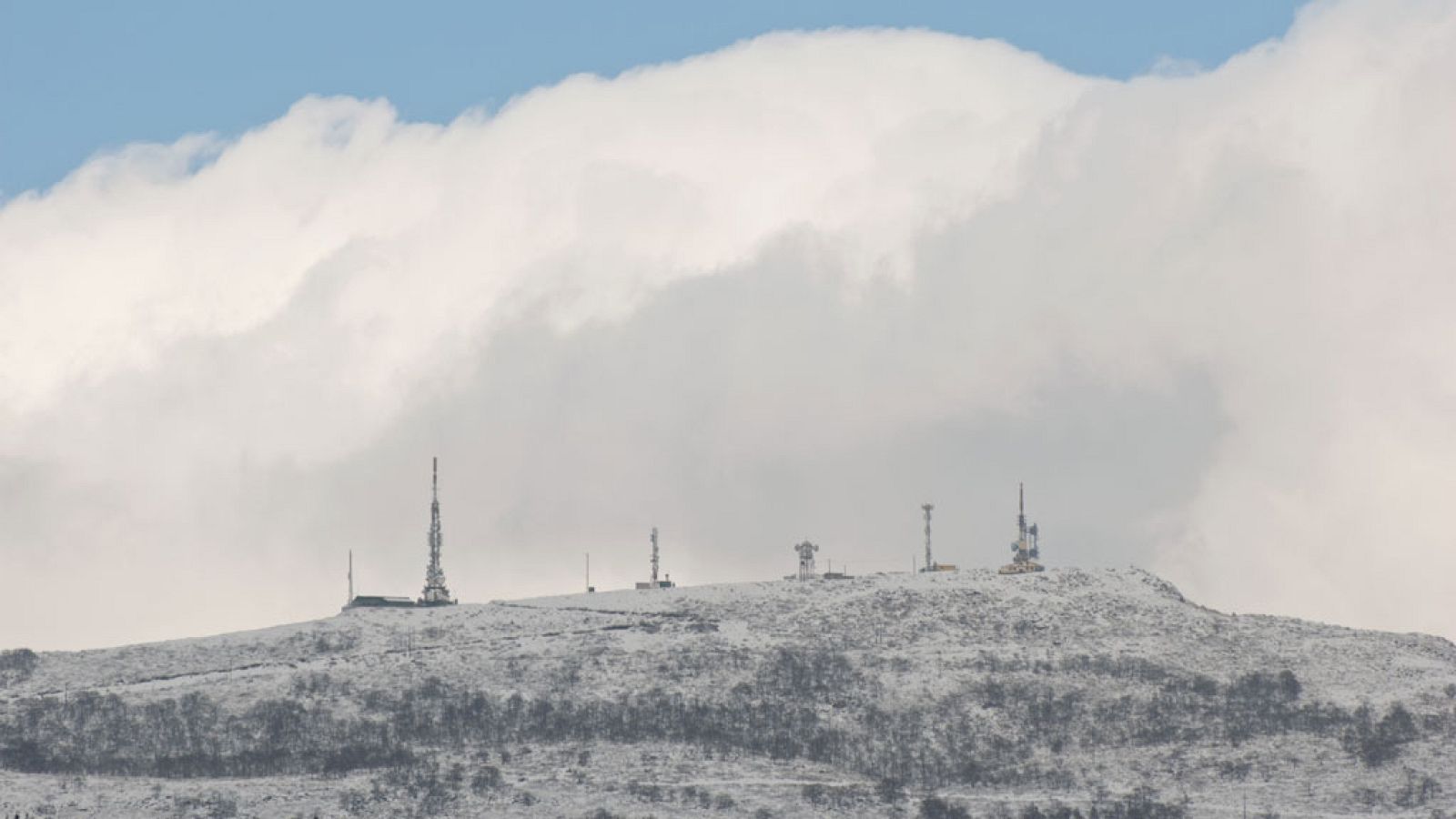 Lluvia en el norte del país y subida generalizada de la cota de nieve - ver ahora