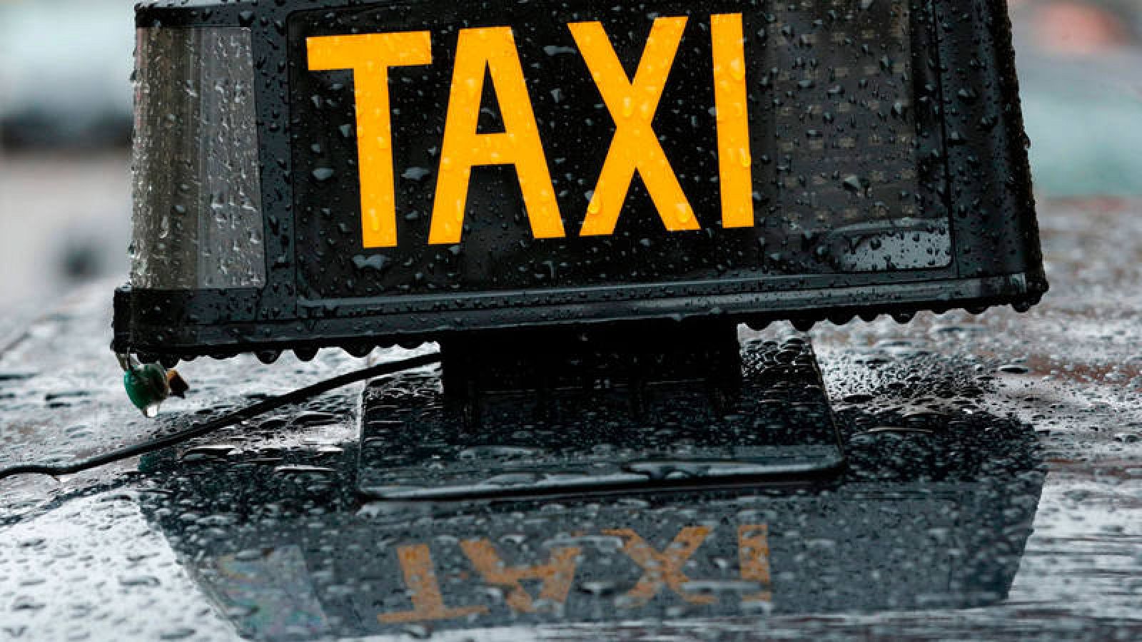 Los VTC creen que el decreto les expulsa de Barcelona y los taxistas avisan que volverán a la calle si el Govern no cumple