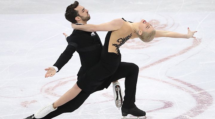 Telediario 1 - Las parejas españolas entran en el programa libre