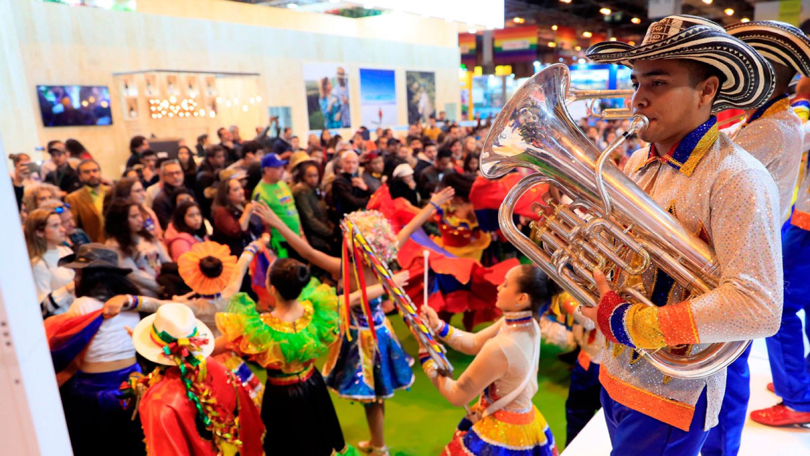 Fitur registra un aumento del 1,8% en el número de visitantes profesionales, hasta los 143.000