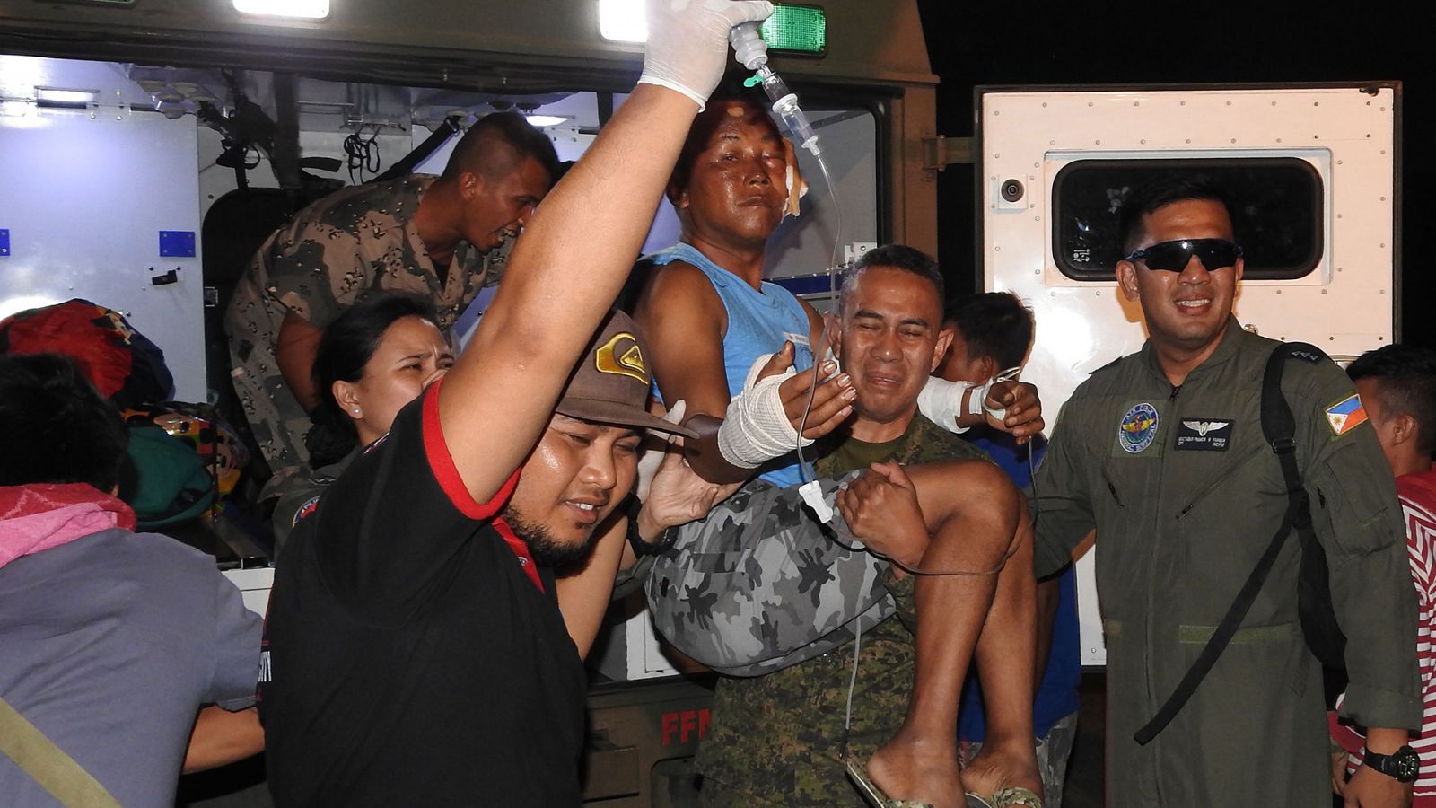 Telediario 1: Filipinas eleva la alerta por terrorismo tras un atentado con bomba que deja al menos 20 muertos   | RTVE Play