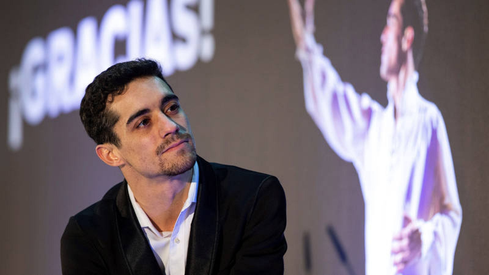 El deporte despide con un sonoro "gracias" a Javier Fernández