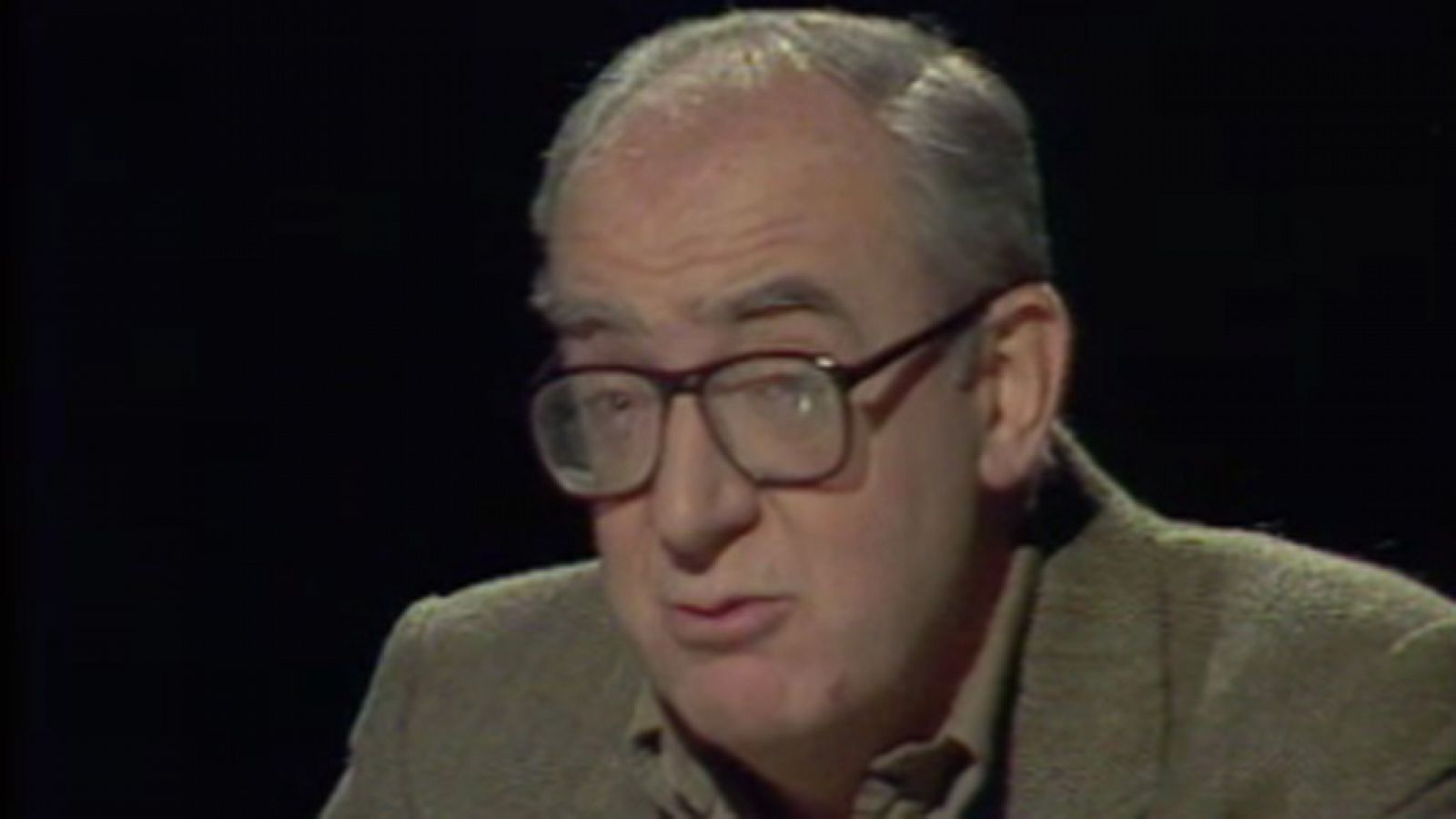 Autorretrato - José Luis Borau - Autorretrato | Ver