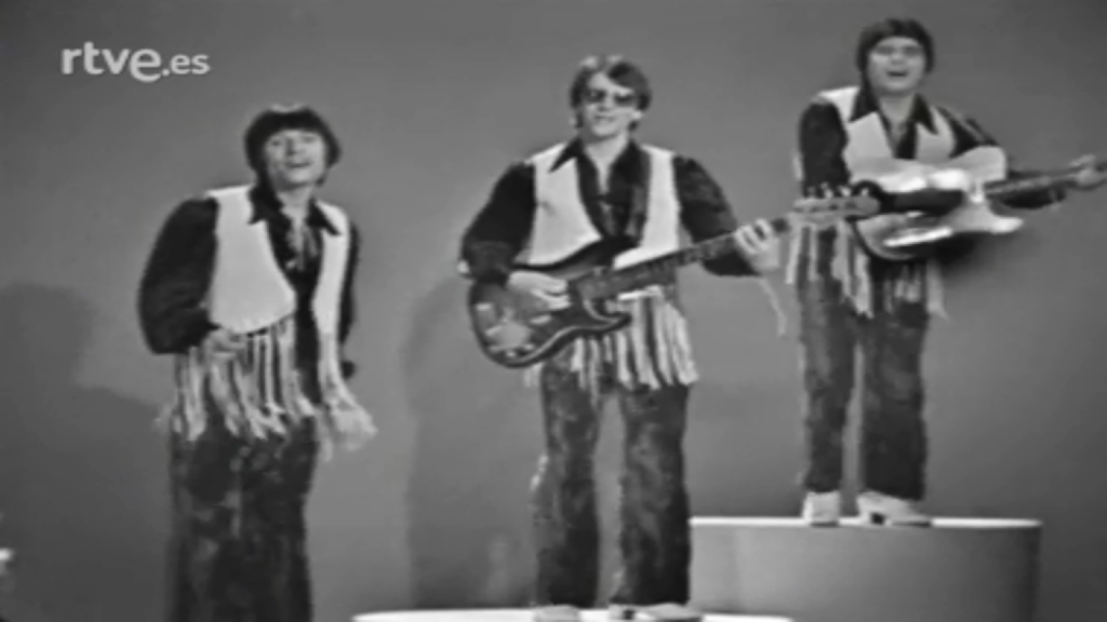 Luces en la noche - Los Diablos - Un rayo de sol | Ver