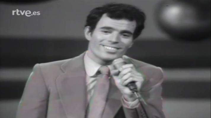 Julio Iglesias cantó "Gwendolyne" en Eurovisión 1970