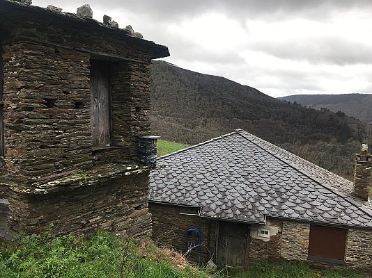 España Directo - España Directo - Aldeas en Venta