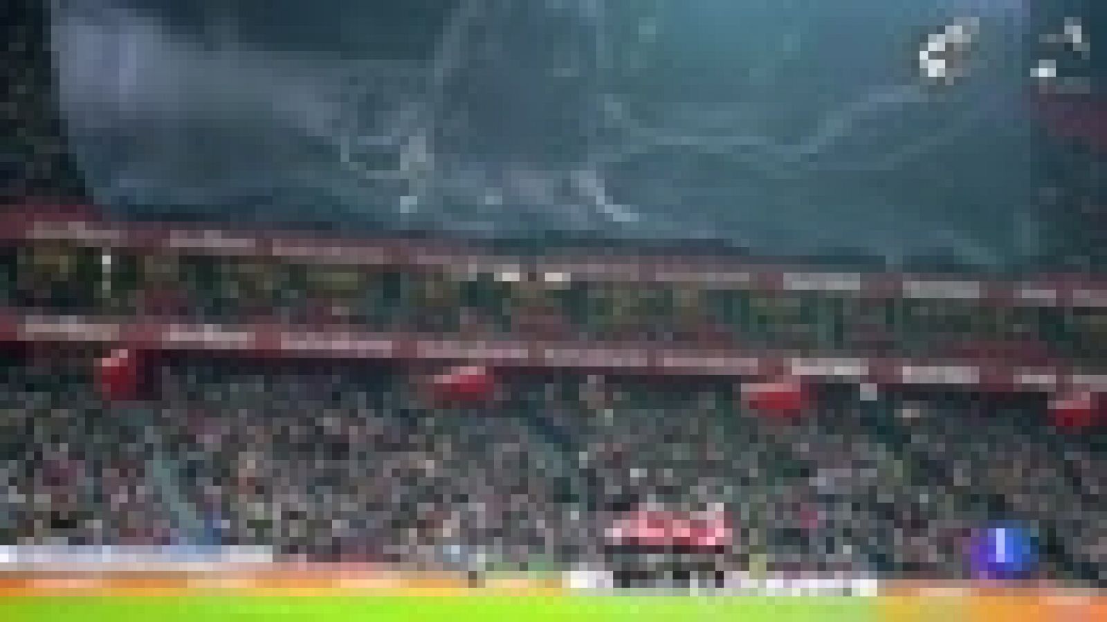 48.121 aficionados se reunieron en San Mamés para ver el partido entre el Athletic y el Atlético de Madrid, correspondiente a la Copa de la Reina, logrando el récord de asistencia en un partido de fútbol femenino en nuestro país.