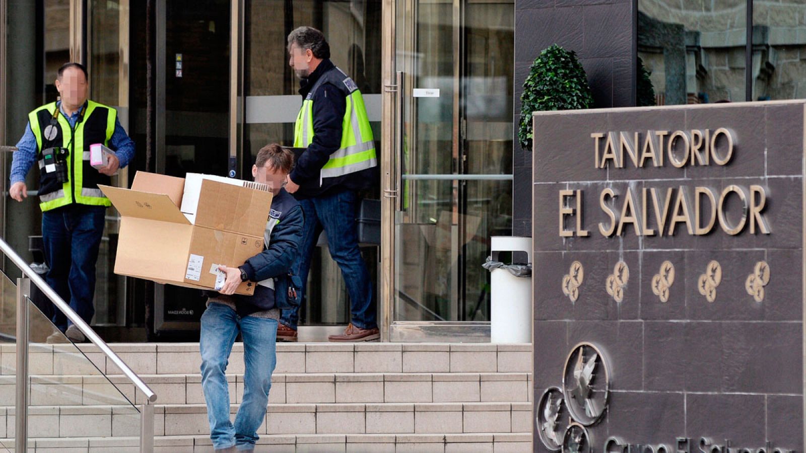 Quince detenidos en Valladolid por incinerar a los fallecidos en ataúdes más baratos que los comprados