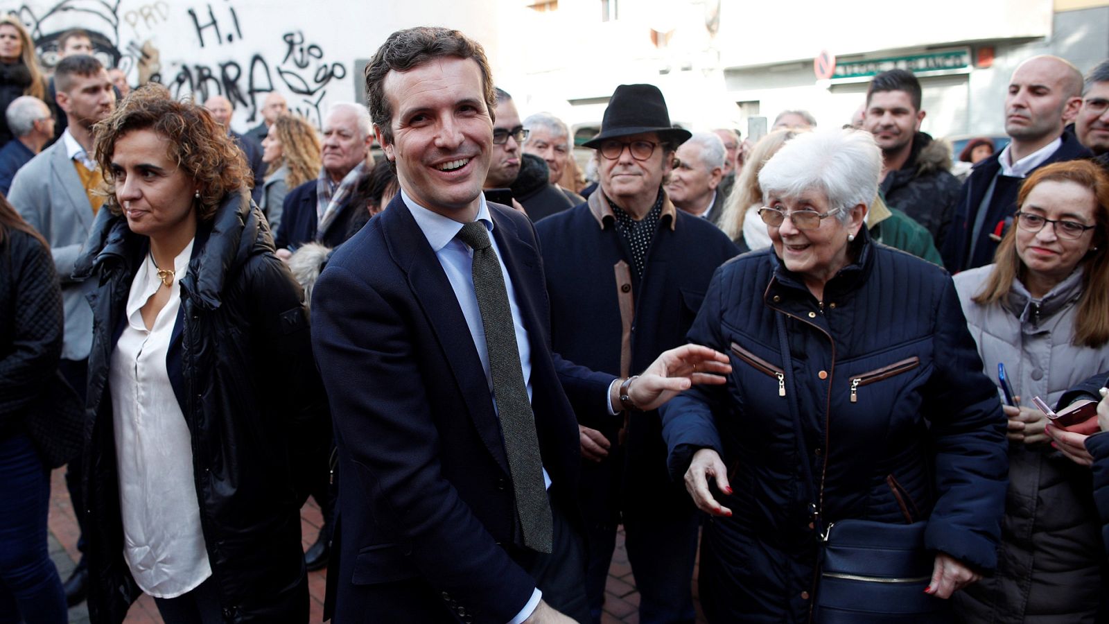 La oposición acusa al director del CIS de utilizar el barómetro a favor del Gobierno