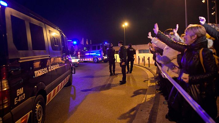 Telediario 1 - Comienza el traslado de los presos independentistas a Madrid