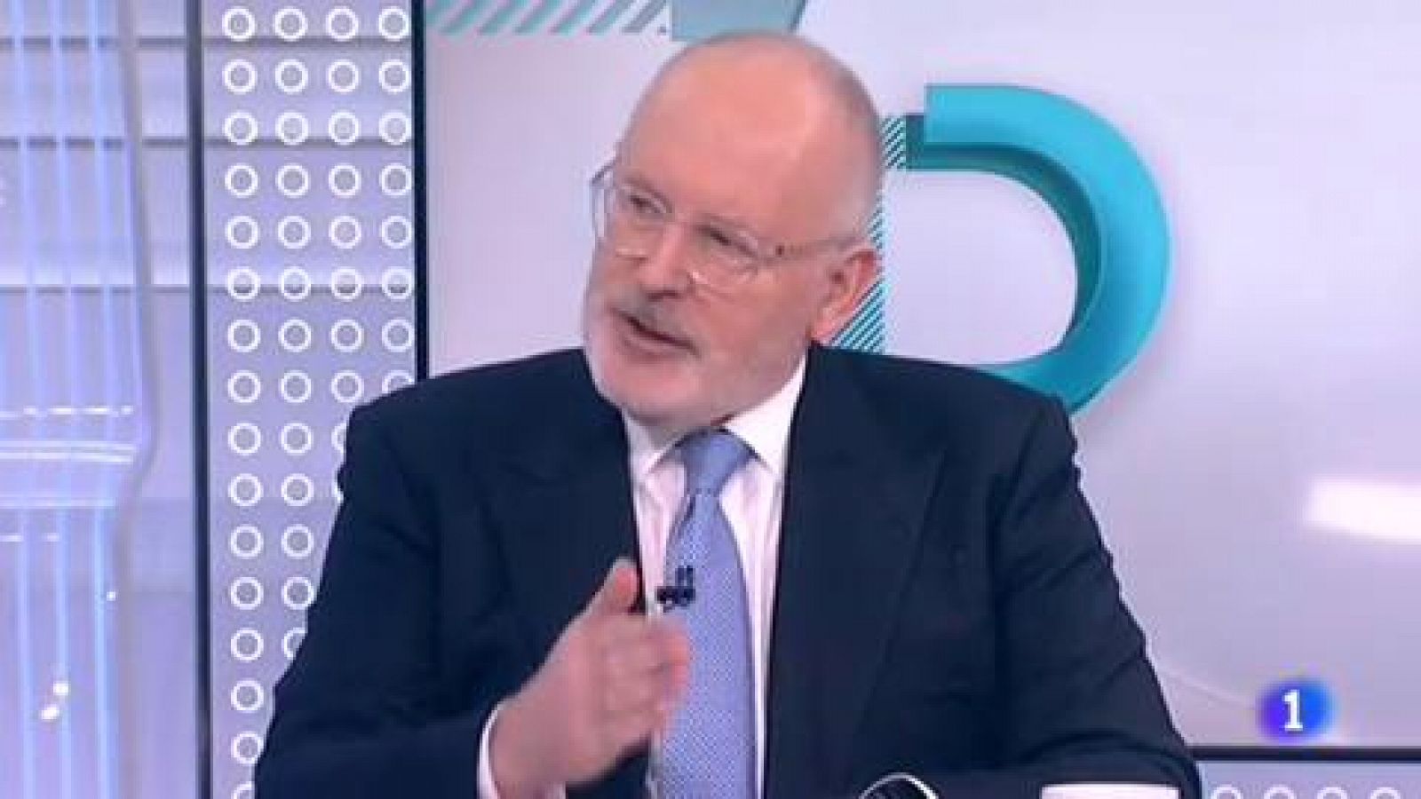 L'Informatiu: Timmermans defensa la independència de la justícia espanyola | RTVE Play