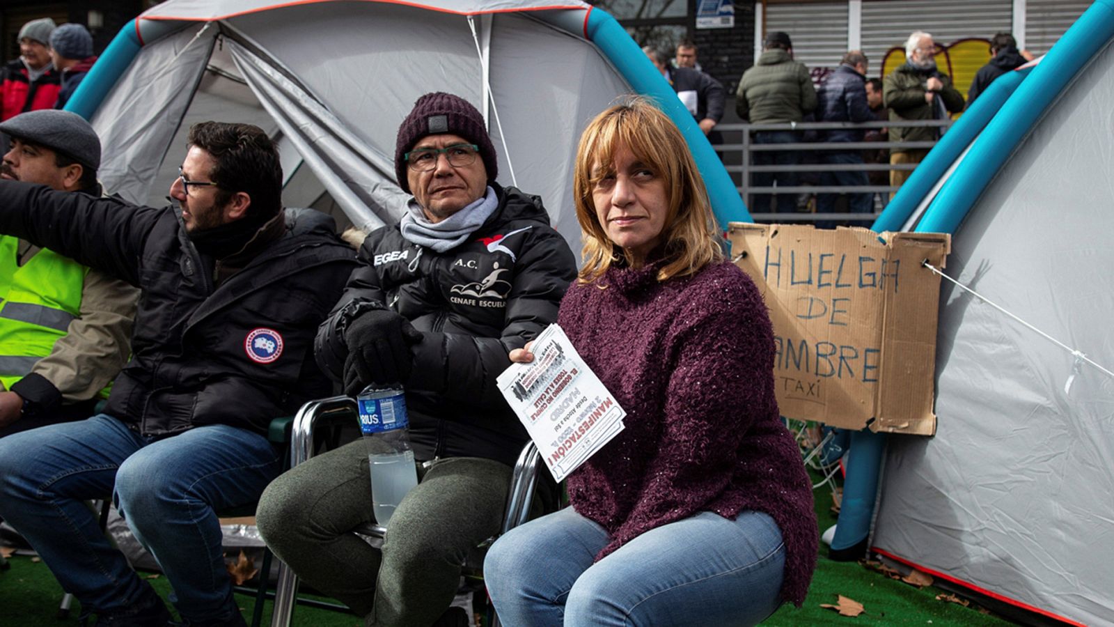 Los taxistas madrileños niegan emular la "vía Colau" e insisten en negociar