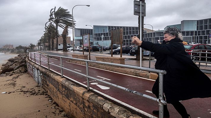 Telediario 1 - Recomendaciones para afrontar la borrasca Helena