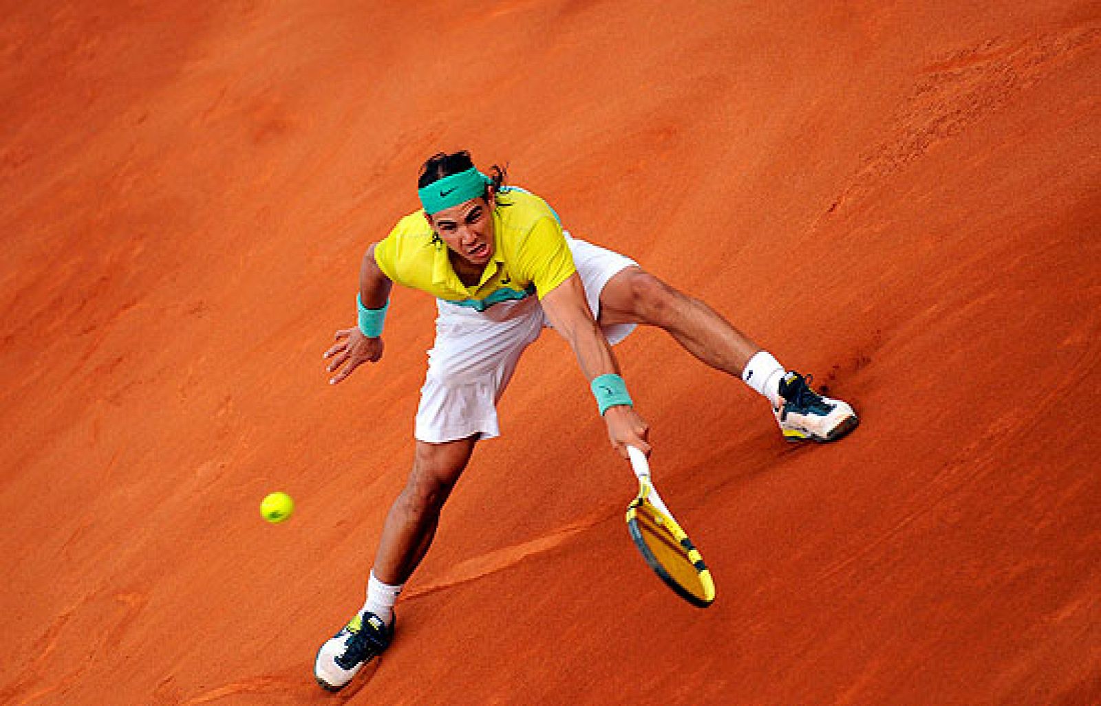 Nadal se ha impuesto a Djokovic en la final de Roma con un último gran punto.