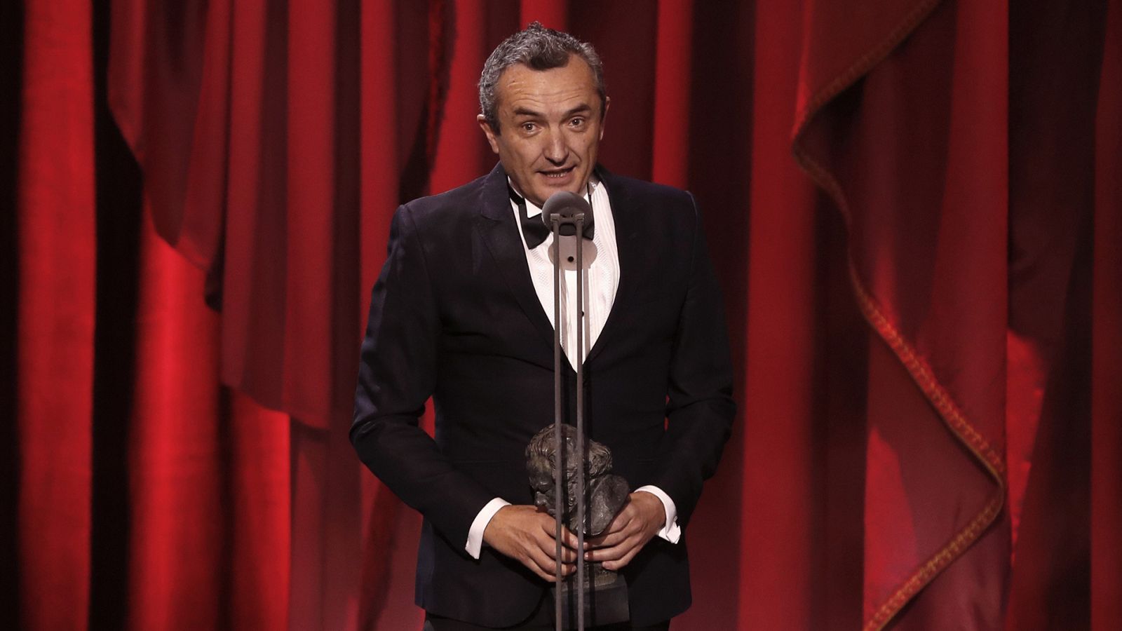 Premios Goya: Juan Pedro de Gaspar gana el Goya a la mejor dirección artística por 'La sombra de la ley' - RTVE.es